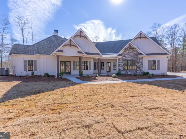146 Starlight Dr, Senoia, GA 30276