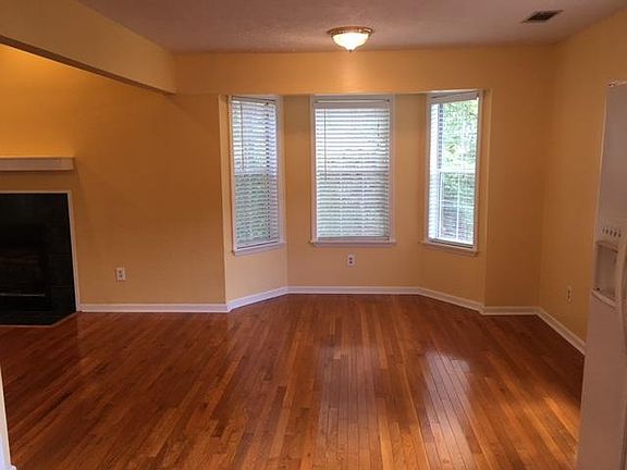 5th image of 650 Wellington Dr