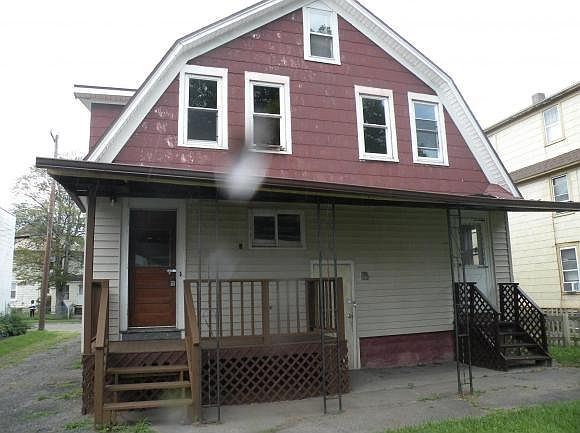 2nd image of 43 Jackson Ave