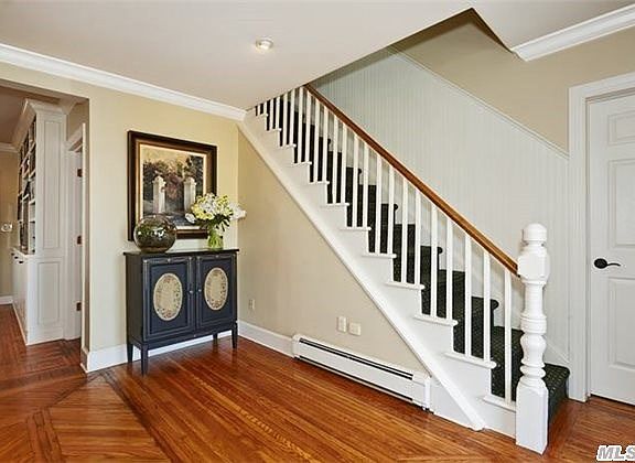 2nd image of 37 Kellogg St