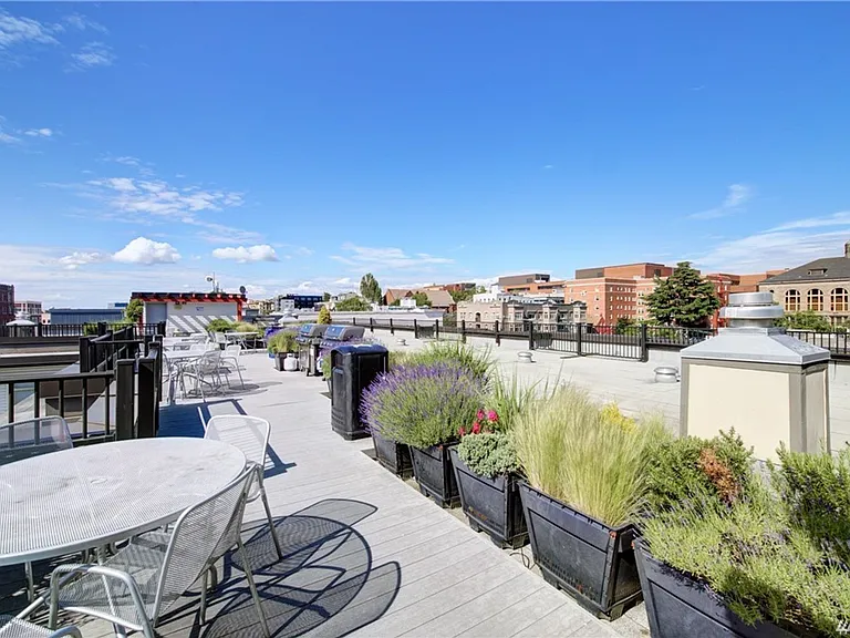 1620 Belmont Ave #221 — Photo 20