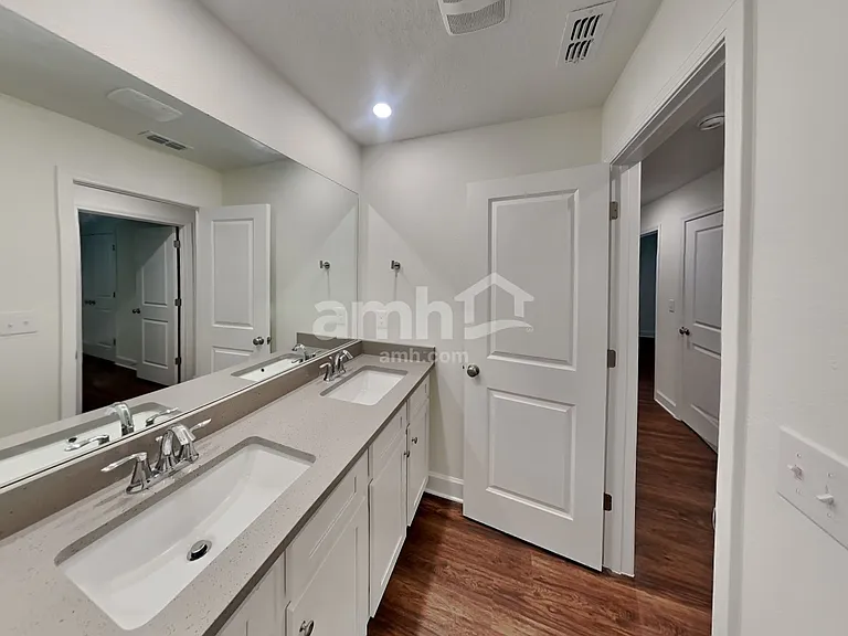 8603 Belfort Landing Dr — Photo 20