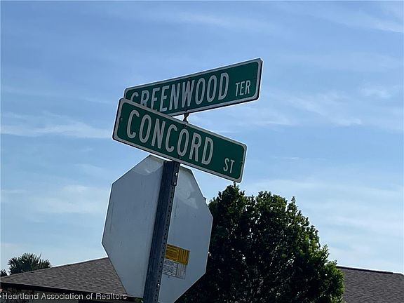 4th image of 1020 Greenwood Ter