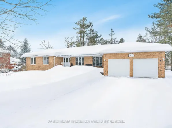 21 Forest Hill Dr, Springwater, ON L9X 0J4
