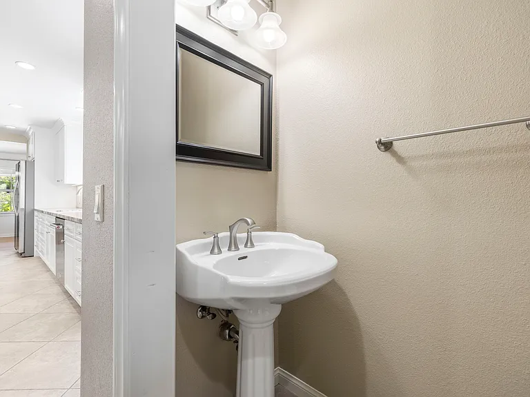 9141 Wheatland Ave — Photo 22