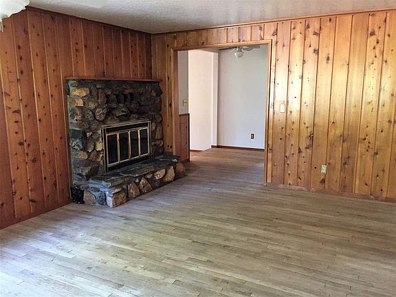 5th image of 3454 Hill Crest Dr