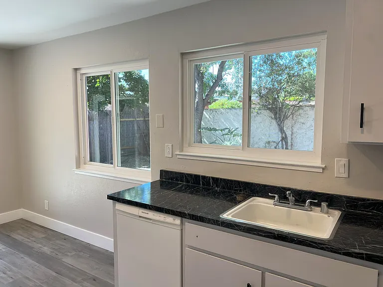 5181 Oxbow Ct — Photo 10