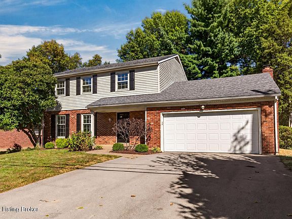 2nd image of 513 Moser Rd