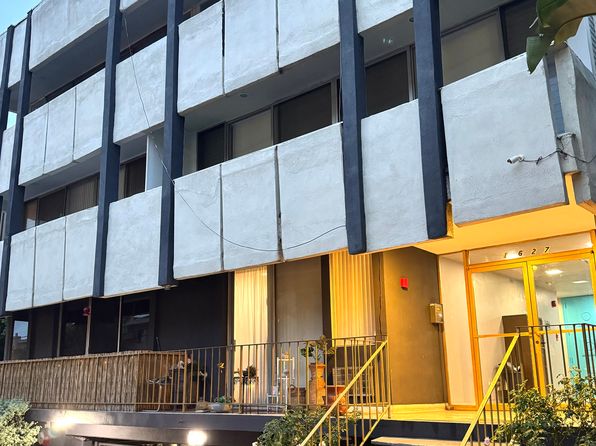 1627 N Poinsettia Pl APT 17