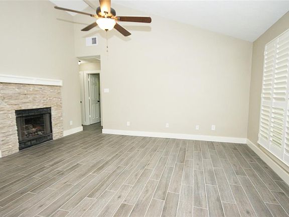 3rd image of 2617 Orion Dr