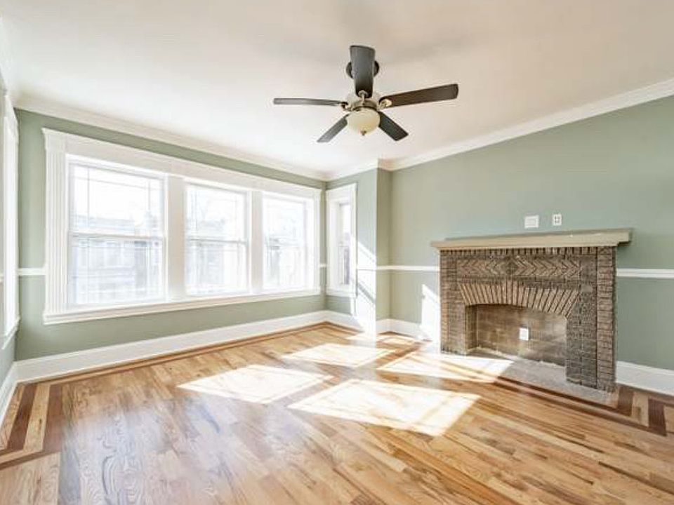 1st image of 3530 W Flournoy St #1