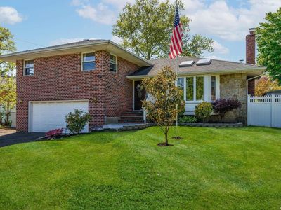 18 Berkley Lane, Syosset, NY, 11791