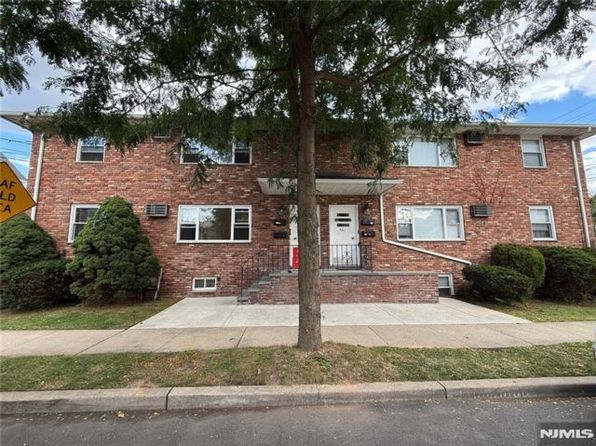 405 8th St Unit 2L