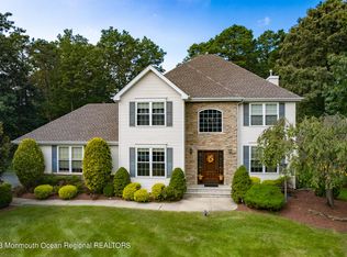 68 Erin Dr, Jackson, NJ
