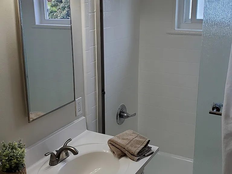 2306 Pauline Dr #B — Photo 2