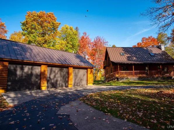163 S Basin Dr, Negaunee, MI 49866