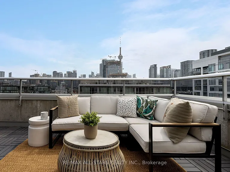 60 Bathurst St #Penthouse 1011 — Photo 29