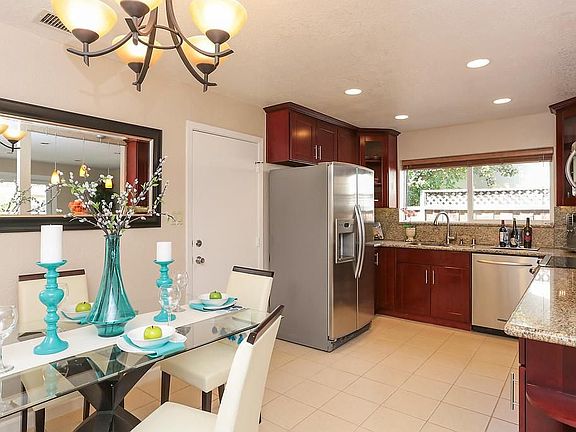 2nd image of 1819 Lencar Way