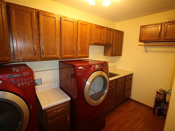 2nd image of 53 Rushmore Dr