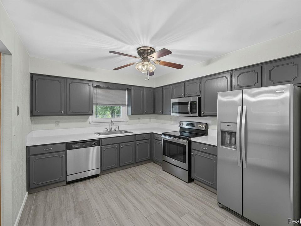 2721 Edgefield Dr, photo 5