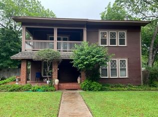 422 S Dooley St, Grapevine, TX 76051