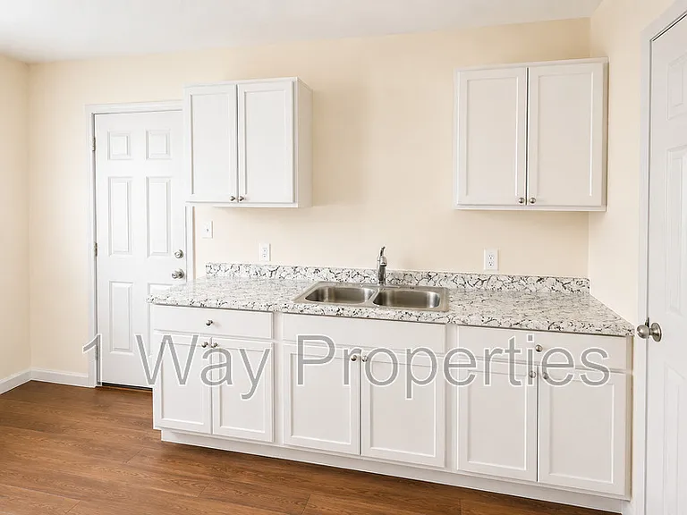 804 Garden Rd #1/2 — Photo 9