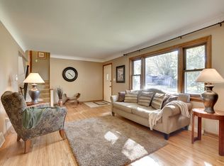 2271 16th Ave E, North Saint Paul, MN 55109