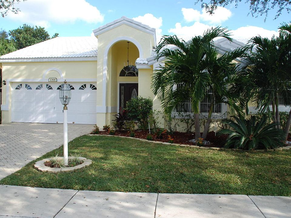 1st image of 1068 Siena Oaks Cir E