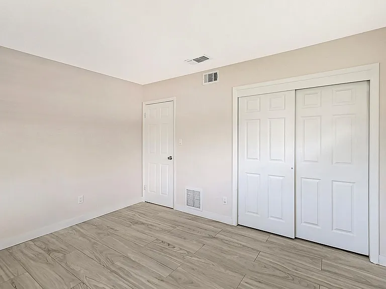 4343 Webber St — Photo 9