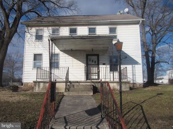 114 E York St, Biglerville, PA 17307