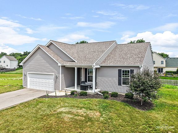 2nd image of 1209 Oakmont Ct