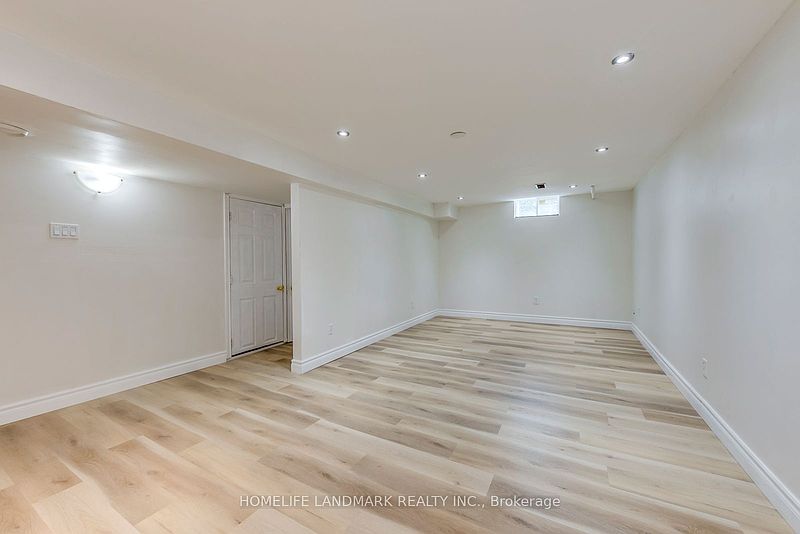 Oakville Townhouse for rent - 4 Bedrooms — photo 28