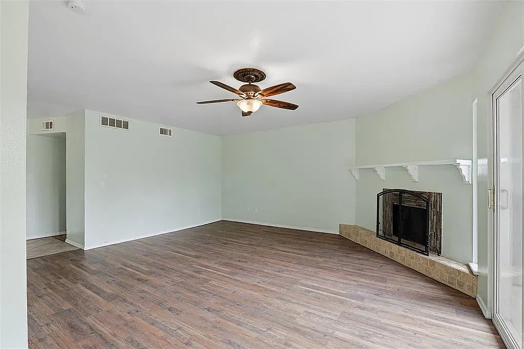 2 bed, 1196 sqft, $1,100 — Photo 2
