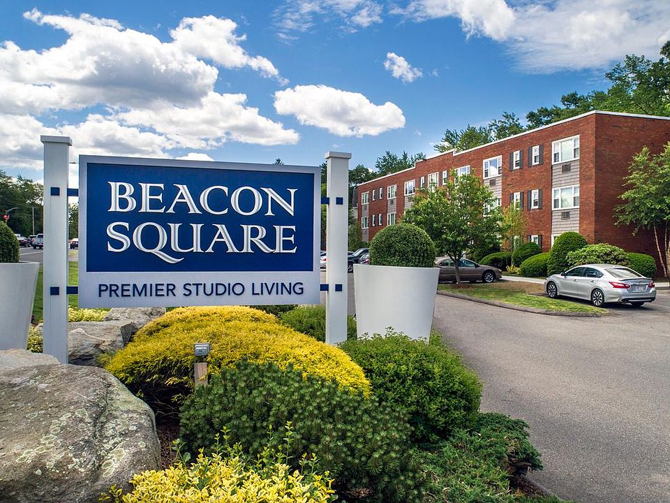 Beacon Square offers spacious studio apartment homes in a prime Chicopee location