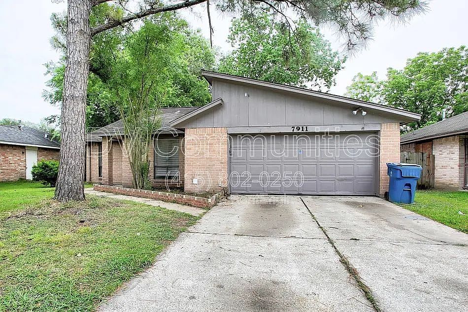 1st image of 7911 Battleoak Dr