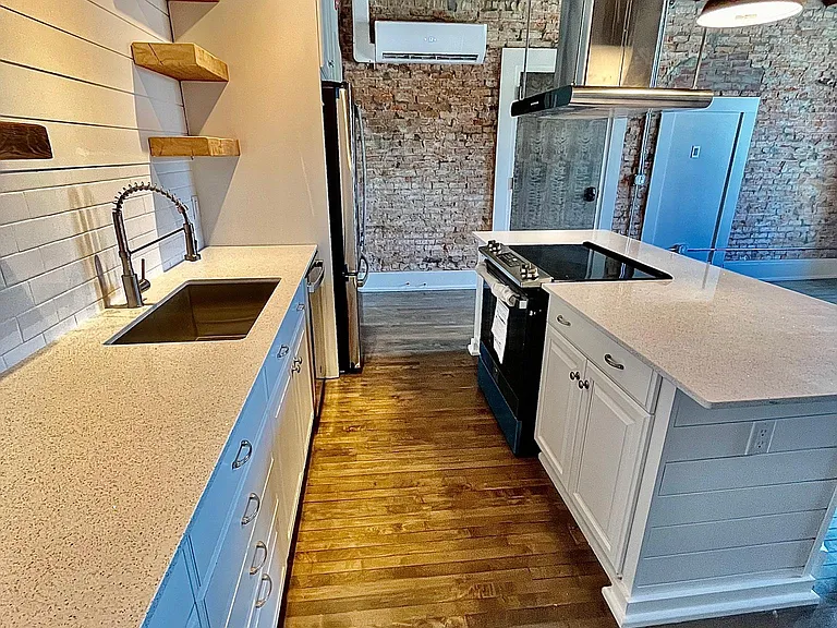 101 S Main St #301 — Photo 6