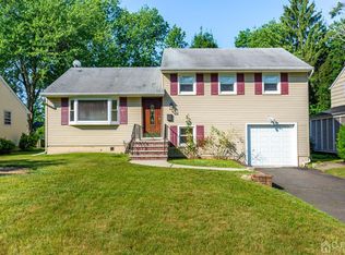 293-295 Arnold Ave, Plainfield, NJ 07063