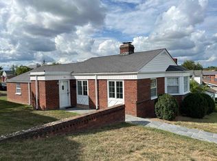 361 Walnut Ave, Waynesboro, VA 22980