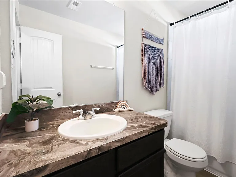 984 Rice Dr — Photo 12
