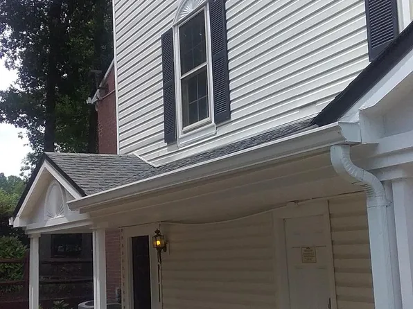 12556 Kempston Ln, Woodbridge, VA 22192