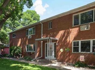 1311 9th St APT B, Moline, IL 61265