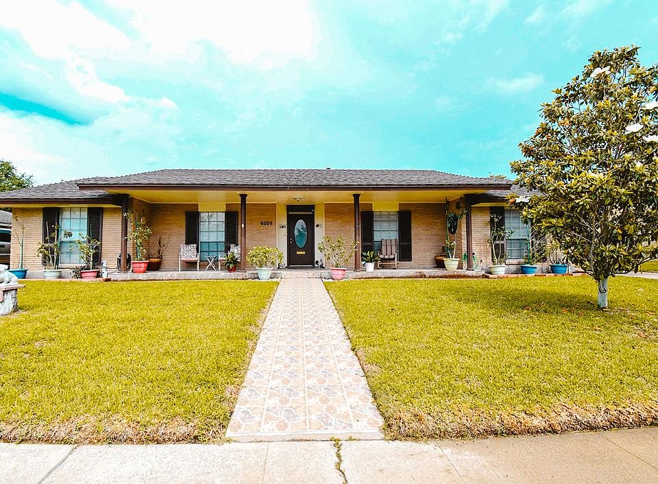 1st image of 6009 Pinehurst Dr