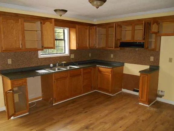 5th image of 90 Pin Oak Dr