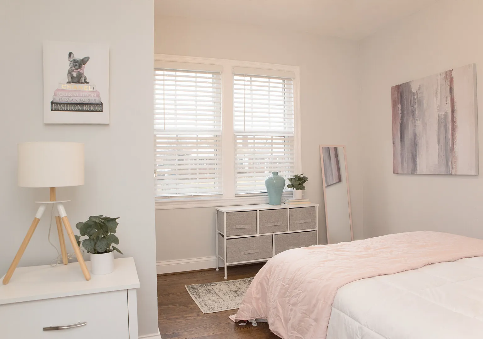 The Cozy on Downey - Irvington's Coziest Cottage — Photo 4