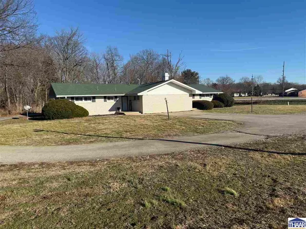 4279 W National Dr W, West Terre Haute, IN 47885