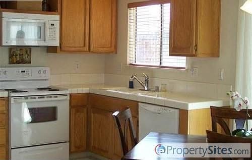 5th image of 2110 Viera Ave