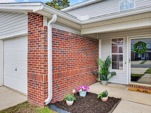 1823 Pointed Leaf Ln, Fort Walton Beach, FL 32547