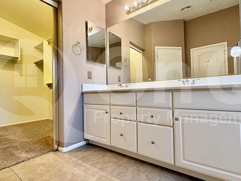 42259 W Chisholm Dr — Photo 14