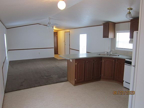 2nd image of 177 N Center St Trlr 10