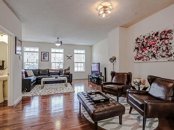3rd image of 237 Eagle Dr